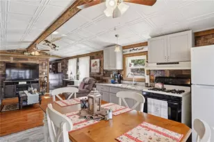 225 Brayton Rd, Tiverton, RI 02878 - Photo 9