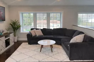 29 Calumet Ave, Johnston, RI 02919 - Photo 9