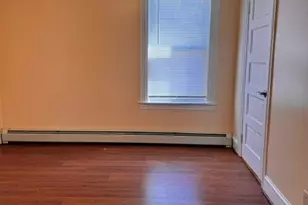 31 Potters St, Pawtucket, RI 02860 - Photo 17