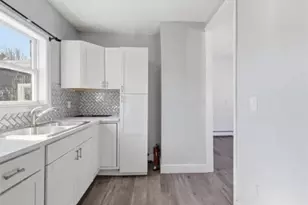 34 Savings St, Providence, RI 02907 - Photo 7