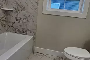 137 Stanwood St, Providence, RI 02907 - Photo 7