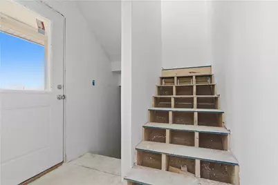 34 Vine Street, West Warwick, RI 02893 - Photo 15