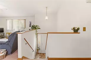 8 Birchwood Dr, Bristol, RI 02809 - Photo 11