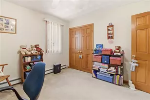 8 Birchwood Dr, Bristol, RI 02809 - Photo 17