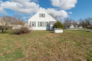 369 Manor Dr, Warwick, RI 02888 - Photo 19
