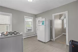 147 Warren Ave, Pawtucket, RI 02860 - Photo 9