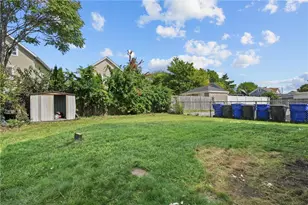 147 Warren Ave, Pawtucket, RI 02860 - Photo 29