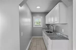 147 Warren Ave, Pawtucket, RI 02860 - Photo 21