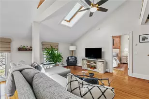 20 Berkeley Ave, Newport, RI 02840 - Photo 3