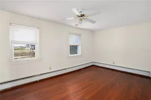 292 Boulevard, Middletown, RI 02842 - Photo 21
