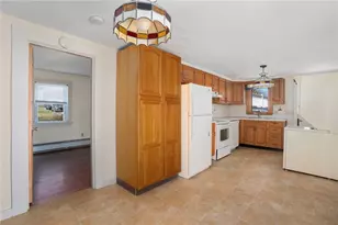 292 Boulevard, Middletown, RI 02842 - Photo 13