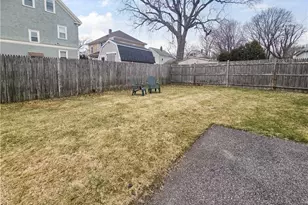 10 Brayton Ave, East Providence, RI 02916 - Photo 5