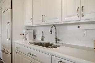 1 Tower Dr, Portsmouth, RI 02871 - Photo 15