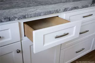 30 Preston St, Providence, RI 02906 - Photo 5