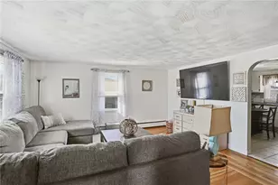 514 Killingly St, Johnston, RI 02919 - Photo 5