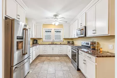 300 Farmington Avenue, Cranston, RI 02920 - Photo 13