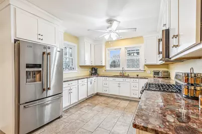 300 Farmington Avenue, Cranston, RI 02920 - Photo 11