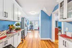 300 Farmington Ave, Cranston, RI 02920 - Photo 29