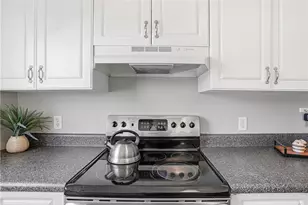 92 Mill St, Woonsocket, RI 02895 - Photo 23