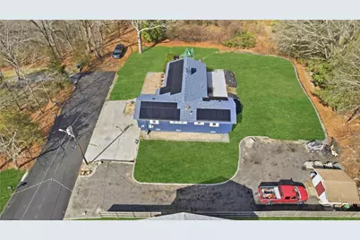 77 Woodlawn Avenue, North Providence, RI 02904 - Photo 35