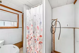 34 Steere Ave, North Providence, RI 02911 - Photo 17