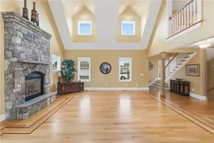 71 Norton Ave, Cranston, RI 02920 - Photo 13