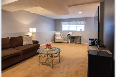 367 Commonwealth Avenue, Warwick, RI 02886 - Photo 31