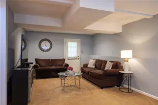 367 Commonwealth Ave, Warwick, RI 02886 - Photo 27