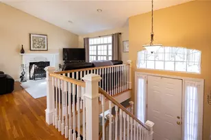 367 Commonwealth Ave, Warwick, RI 02886 - Photo 15