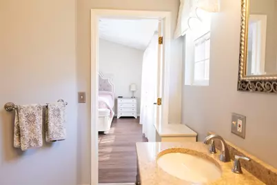 367 Commonwealth Avenue, Warwick, RI 02886 - Photo 17