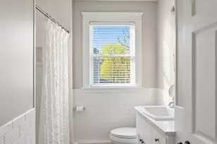 83 Packard St, Cranston, RI 02910 - Photo 11