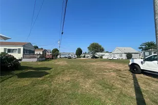 64 Burnside Ave, Narragansett, RI 02882 - Photo 9