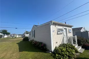 64 Burnside Ave, Narragansett, RI 02882 - Photo 13