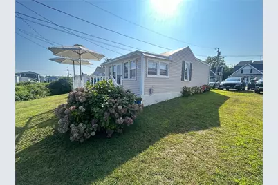 64 Burnside Avenue, Narragansett, RI 02882 - Photo 11