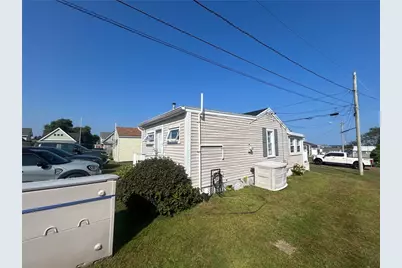 64 Burnside Avenue, Narragansett, RI 02882 - Photo 5