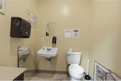 770 Main Street, West Warwick, RI 02893 - Photo 23