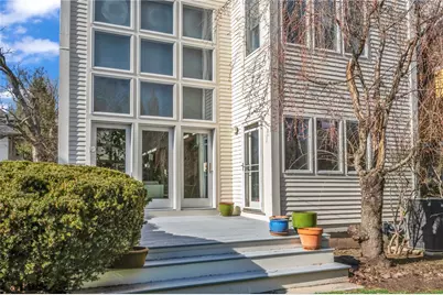 137 University Avenue, Providence, RI 02906 - Photo 43