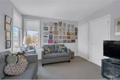 137 University Avenue, Providence, RI 02906 - Photo 29