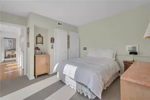 137 University Ave, Providence, RI 02906 - Photo 33