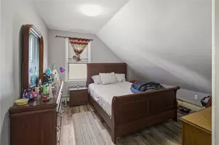 60 Hendricks St, Central Falls, RI 02863 - Photo 29