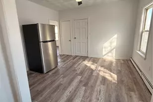 60 Hendricks St, Central Falls, RI 02863 - Photo 15