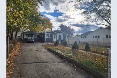 39 Chaplin Street, Pawtucket, RI 02861 - Photo 1