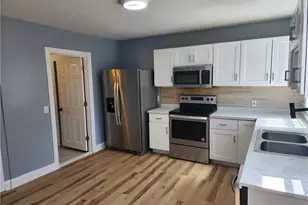 20 Vanderwater St, Providence, RI 02908 - Photo 9