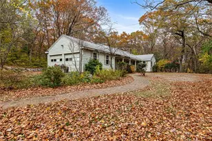 101 Cobble Hill Rd, Lincoln, RI 02865 - Photo 3