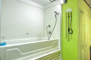 771 Hope St, Providence, RI 02906 - Photo 25