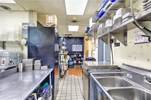 771 Hope St, Providence, RI 02906 - Photo 17