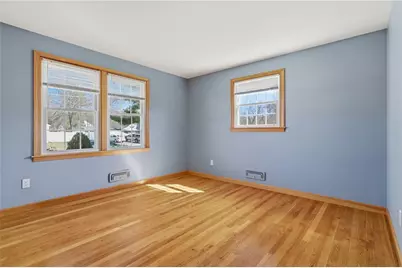 23 Glen Oaks Drive, Cumberland, RI 02864 - Photo 19