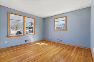 23 Glen Oaks Dr, Cumberland, RI 02864 - Photo 19