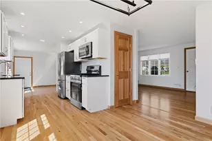 23 Glen Oaks Dr, Cumberland, RI 02864 - Photo 11