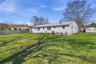 23 Glen Oaks Dr, Cumberland, RI 02864 - Photo 33